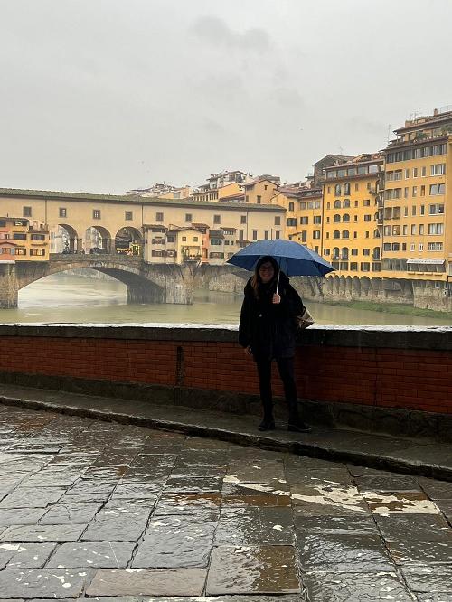 玛西娅意大利在雨中