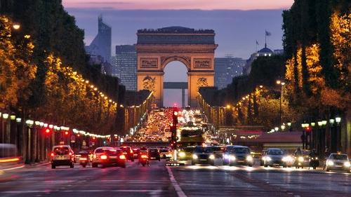 巴黎夜间交通